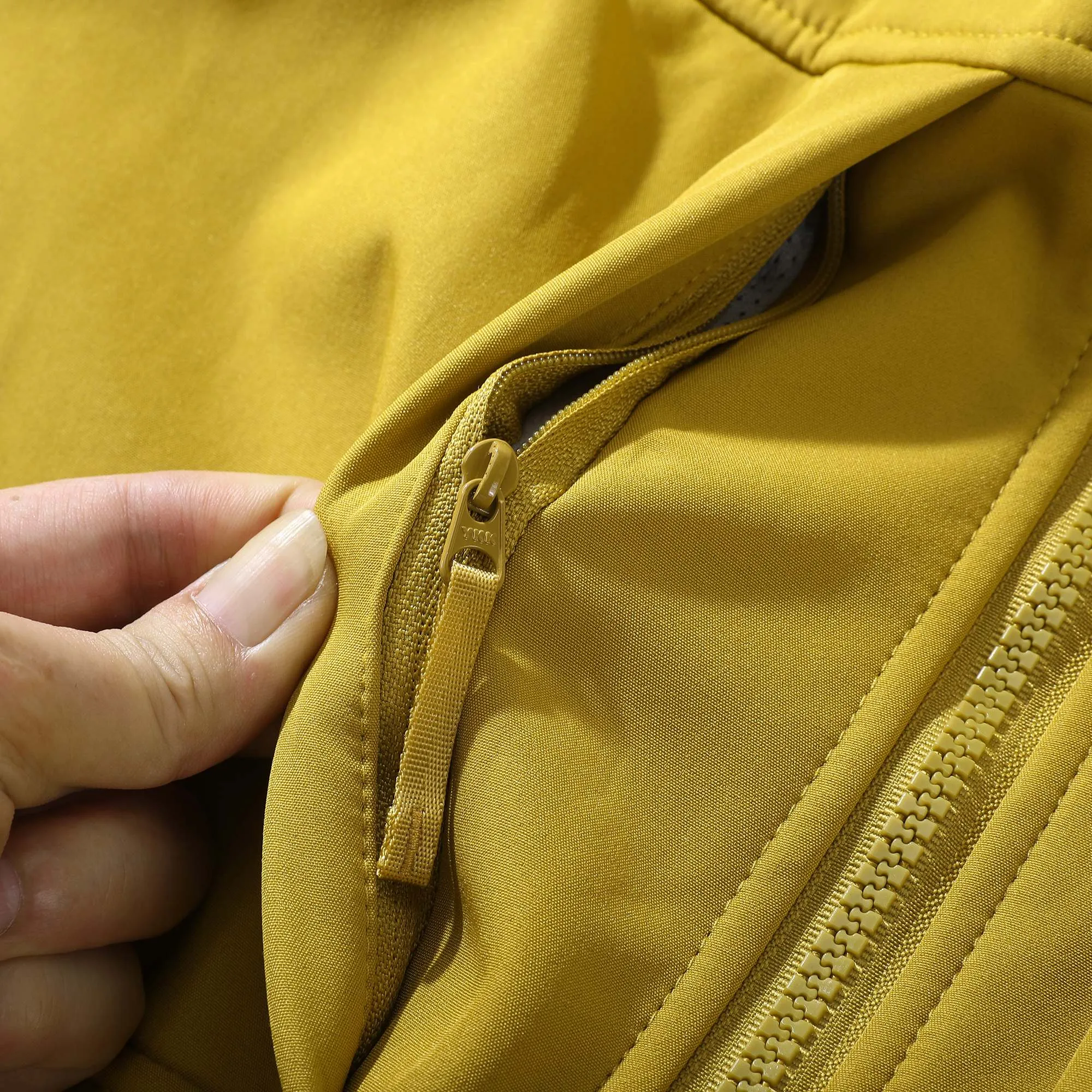 ARCTERYX GAMMA MX ， Wear-Resistant Breathable Versatile 100％ Series（essentials） gamma mx Gamma ，MX ， ， Gamma MX Top Seller， ， Series， ， ; ， ， ， ， ; ，New Arrival ， DWR ， ， ，Breathable Wind Stopper ， ， Series Gamma LT) COLOR: Black Size：S-XXL ：68 70 72 74 76 ：116 120 124 128 132 ：46 48 50 52 54 ：60 62 64 66 68 S 90-120 M 125-135 L 140-150 XL 160-165 XXL 175-185